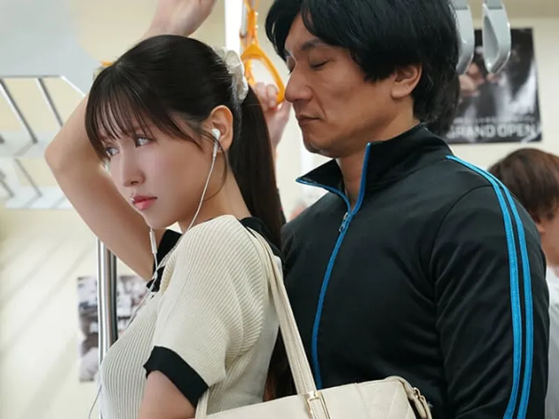 sex education 4,phim sex kaname,kim loan lê sex Bị thầy giáo cũ quấy rối tình dục trên tàu điện